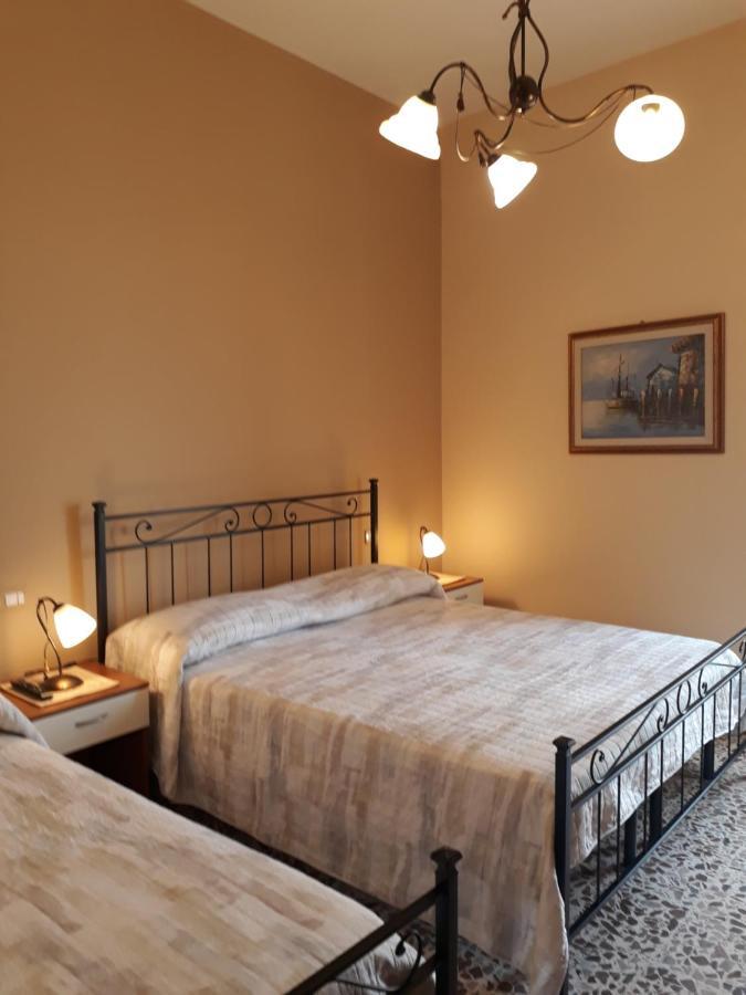 카스텔사르도 L'Antico Faro B&B 외부 사진