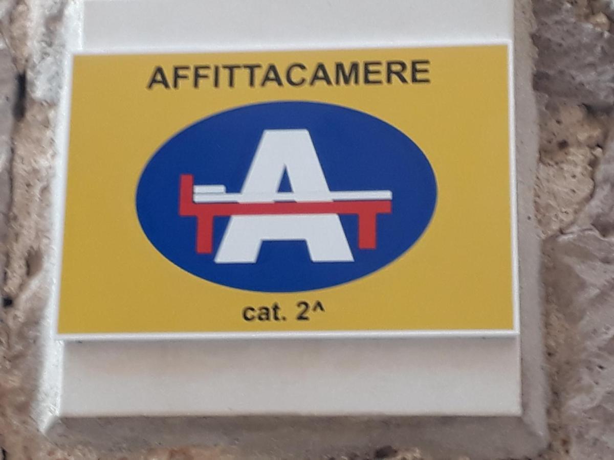 카스텔사르도 L'Antico Faro B&B 외부 사진